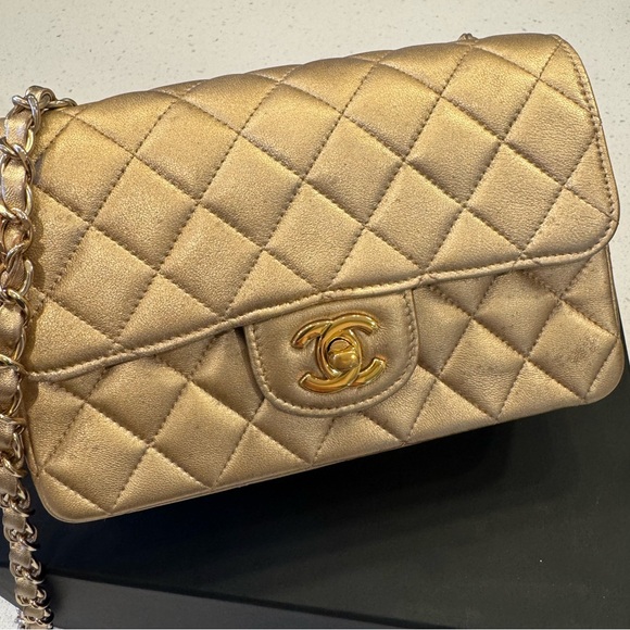 Chanel Classic Mini iridescent Gold with gold hardware - Picture 2 of 9